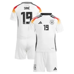 Completo calcio Germania Sané 19 Bambino Primo Euro 2024 Completo calcio Germania Sané 19 Bambino Primo Euro 2024