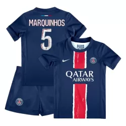 Completo calcio Paris Saint-Germain Marquinhos 5 Bambino Primo 2024/25 Completo calcio Paris Saint-Germain Marquinhos 5 Bambino Primo 2024/25