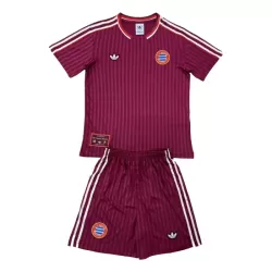 Completo calcio Bayern Monaco Adidas Terrace Icon Bambino 2024/25 Completo calcio Bayern Monaco Adidas Terrace Icon Bambino 2024/25