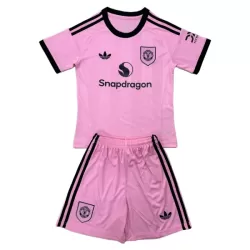 Completo calcio Portiere Manchester United Bambino 2025-26 Rosa Completo calcio Portiere Manchester United Bambino 2025-26 Rosa