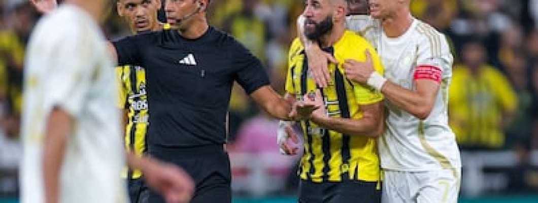 CRISTIANO RONALDO e Karim Benzema si incontrano nella stessa partita CRISTIANO RONALDO e Karim Benzema si incontrano nella stessa partita