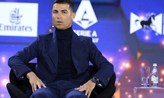 CRISTIANO RONALDO ironizza ancora una volta sulla decisione di Lionel Messi di unirsi alla Ligue 1