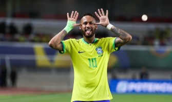 Dietro il sorriso c'è una sorta di responsabilità e responsabilità Dietro il sorriso c'è una sorta di responsabilità e responsabilità