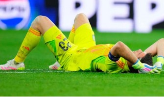 Emiliano Martí Nez non è riuscito ad affrontare l'Arsenal in semifinale di Champions League Emiliano Martí Nez non è riuscito ad affrontare l'Arsenal in semifinale di Champions League