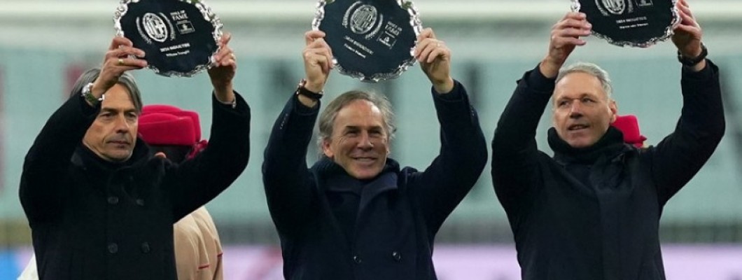 I famosi giocatori olandesi si sono riuniti all'AC Milan I famosi giocatori olandesi si sono riuniti all'AC Milan