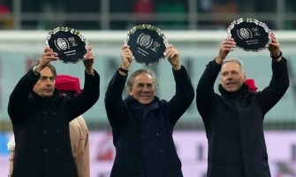 I famosi giocatori olandesi si sono riuniti all'AC Milan
