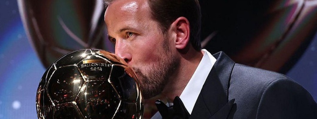 Il Pallone d'Oro è tornato nelle mani di un giocatore dell'FC Bayern München Il Pallone d'Oro è tornato nelle mani di un giocatore dell'FC Bayern München