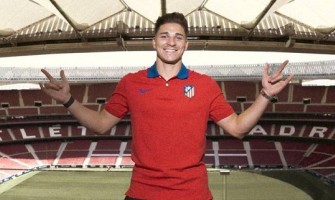 L'Atlético de Madrid ha annunciato ufficialmente l'ingaggio dell'attaccante Julián Álvarez