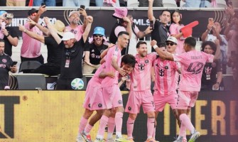 L'ultima collaborazione tra ex compagni di squadra del Barcellona