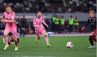 La gentilezza tra Lionel Messi e i bambini