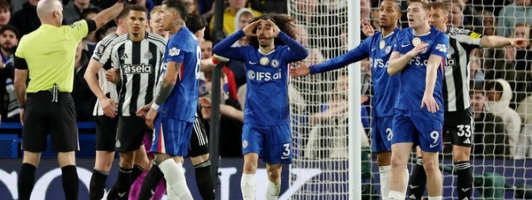 La mancanza di gioco di squadra del Chelsea ha portato a una sconfitta schiacciante contro il Paris Saint-Germain La mancanza di gioco di squadra del Chelsea ha portato a una sconfitta schiacciante contro il Paris Saint-Germain