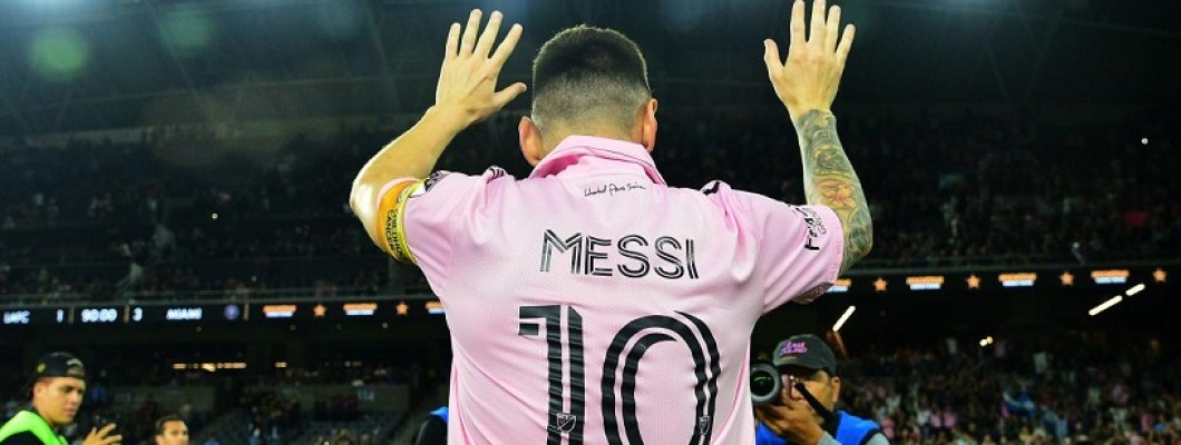 Lionel Messi ringrazia l'Inter Miami per i festeggiamenti per il Pallone d'Oro Lionel Messi ringrazia l'Inter Miami per i festeggiamenti per il Pallone d'Oro