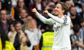 Luka Modrić ha firmato di nuovo un contratto con il Real Madrid Luka Modrić ha firmato di nuovo un contratto con il Real Madrid