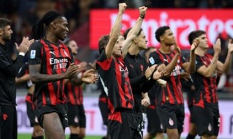 Luka Modrić riporta il AC Milan in vetta alla Serie A Luka Modrić riporta il AC Milan in vetta alla Serie A