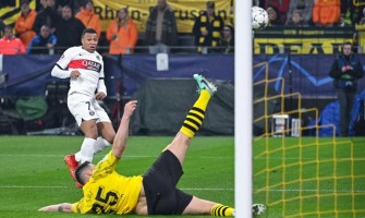 Niklas Süle si unisce al Borussia negli highlights della partita del Dortmund