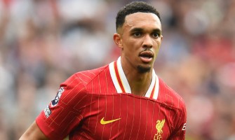 Trent Alexander-Arnold ha rifiutato lo stipendio più alto del Liverpool per i difensori Trent Alexander-Arnold ha rifiutato lo stipendio più alto del Liverpool per i difensori